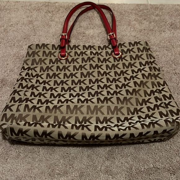 Michael Kors Signature Classic Monogram MK Tall Jet Set Tote in Brown/Tan/Red. - Picture 3 of 11